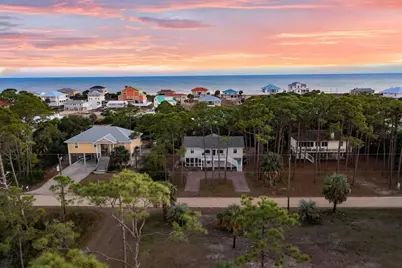 924 E Pine Ave, Saint George Island, FL 32328 - Photo 57