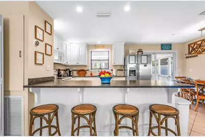 924 E Pine Ave, Saint George Island, FL 32328 - Photo 9