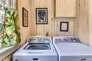 223 N Bayshore Dr, Eastpoint, FL 32328 - Photo 33