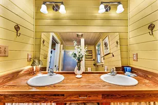 223 N Bayshore Dr, Eastpoint, FL 32328 - Photo 55