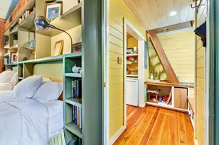 223 N Bayshore Dr, Eastpoint, FL 32328 - Photo 51