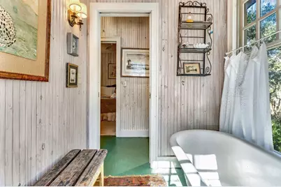 223 N Bay Shore Dr, Eastpoint, FL 32328 - Photo 31