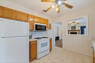 1821 34th Ave N, Saint Petersburg, FL 33713 - Photo 11