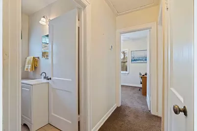 1821 34th Ave N, Saint Petersburg, FL 33713 - Photo 27