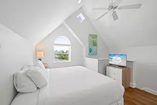 160 E Gorrie Dr, Saint George Island, FL 32328 - Photo 29