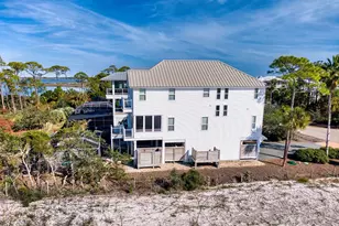 1629 Wayfarers Ct, Saint George Island, FL 32328 - Photo 5