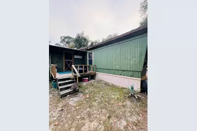 1209 NW 2nd St, Carrabelle, FL 32322 - Photo 3