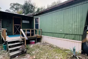 1209 NW 2nd St, Carrabelle, FL 32322 - Photo 3