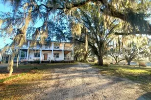 4686 Dunaway Rd, Bascom, FL 32423 - Photo 5