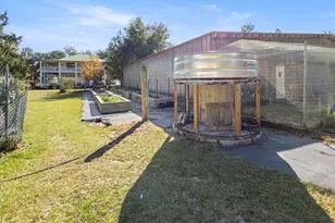 4686 Dunaway Rd, Bascom, FL 32423 - Photo 35