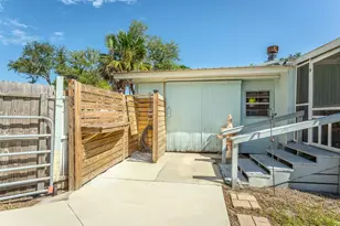 501 Ave B, Carrabelle, FL 32322 - Photo 7