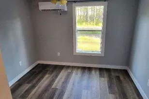 276 Twin Lakes Rd, Eastpoint, FL 32328 - Photo 9