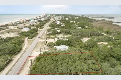 457 E Gulf Beach Dr, Saint George Island, FL 32328 - Photo 5