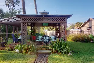 520 Seventh St, Port Saint Joe, FL 32456 - Photo 35