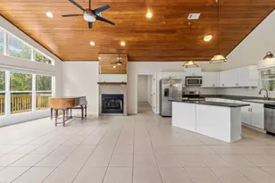 100 Melanie Ln, Apalachicola, FL 32320 - Photo 23