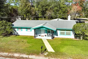 269 Fred Meyer St, Apalachicola, FL 32320 - Photo 1