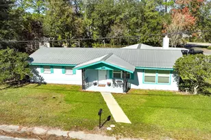269 Fred Meyer St, Apalachicola, FL 32320 - Photo 1
