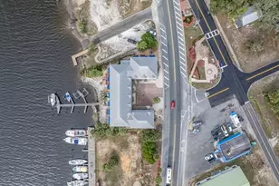 401 St James Ave, Carrabelle, FL 32323 - Photo 17