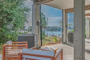 401 St James Ave, Carrabelle, FL 32323 - Photo 5