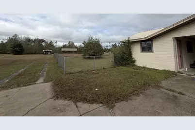 221 Annie Ave, Wewahitchka, FL 32465 - Photo 3