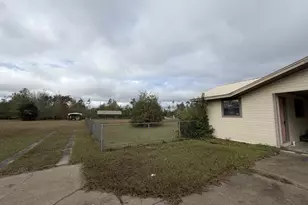 221 Annie Ave, Wewahitchka, FL 32465 - Photo 3