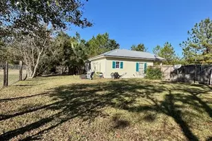 303 Angela Ct, Wewahitchka, FL 32465 - Photo 7