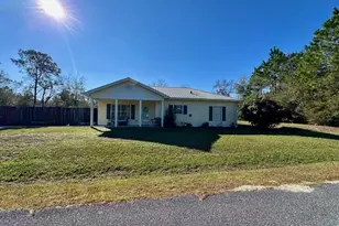 303 Angela Ct, Wewahitchka, FL 32465 - Photo 9