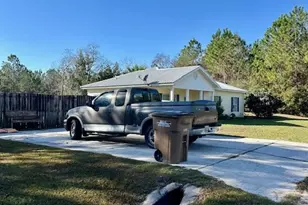 303 Angela Ct, Wewahitchka, FL 32465 - Photo 11