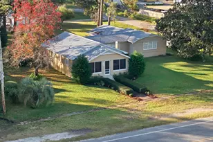 290 Hwy 98 E, Eastpoint, FL 32328 - Photo 3