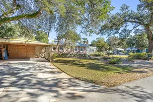 23 8th St, Apalachicola, FL 32320 - Photo 3