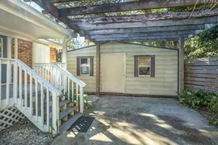 23 8th St, Apalachicola, FL 32320 - Photo 37