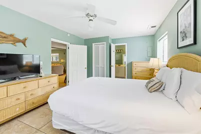 801 W Gorrie Dr, Saint George Island, FL 32328 - Photo 15