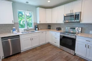 304 Wing St, Saint George Island, FL 32328 - Photo 11