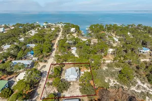 1048 W Bay Shore Dr, Saint George Island, FL 32328 - Photo 3