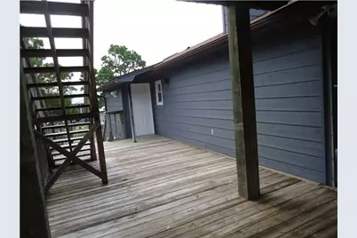 1048 W Bay Shore Dr, Saint George Island, FL 32328 - Photo 19