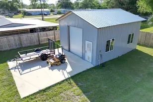 901 Twentieth St, Port Saint Joe, FL 32456 - Photo 61