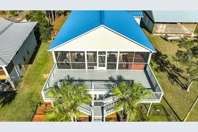 387 River Rd, Carrabelle, FL 32322 - Photo 7