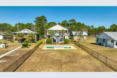 387 River Rd, Carrabelle, FL 32322 - Photo 9