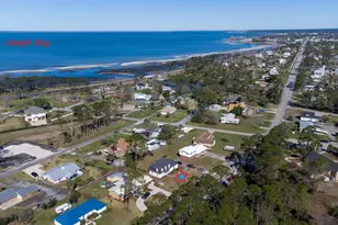 2006 Monument Ave, Port Saint Joe, FL 32456 - Photo 3