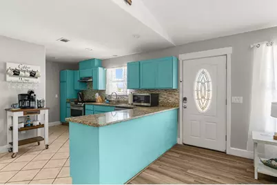 224 Desoto St, Port Saint Joe, FL 32456 - Photo 11