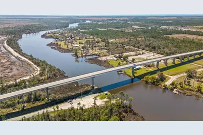 136 Hardy St, Port Saint Joe, FL 32456 - Photo 11