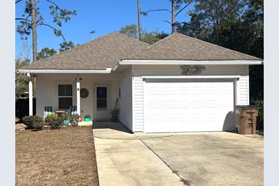 105 Saunders Cir, Port Saint Joe, FL 32456 - Photo 1