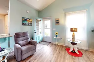 105 Saunders Cir, Port Saint Joe, FL 32456 - Photo 7