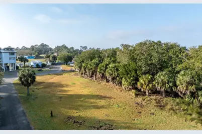 Tbd Harbour Point Dr, Crawfordville, FL 32327 - Photo 9