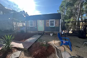 911 7th St, Carrabelle, FL 32322 - Photo 17