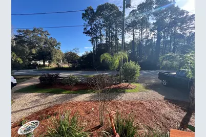 911 7th St, Carrabelle, FL 32322 - Photo 33