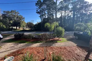 911 7th St, Carrabelle, FL 32322 - Photo 33