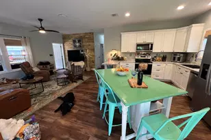 911 7th St, Carrabelle, FL 32322 - Photo 5