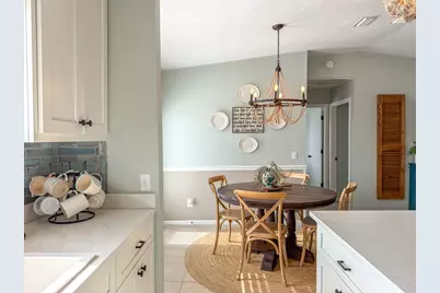 724 E Pine Ave, Saint George Island, FL 32328 - Photo 9