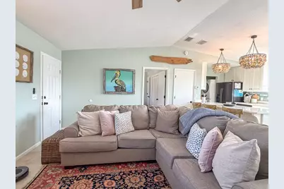 724 E Pine Ave, Saint George Island, FL 32328 - Photo 5